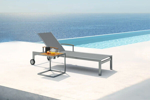 OUTFLEXX Sonnenliegen-Set, Taupe, Edelstahl/FSC-Teak, 195,5x74x35cm, Mit Armlehnen, Inkl. Beistelltisch 45x45cm 1 OUTFLEXX Sonnenliegen-Set, Taupe, Edelstahl/FSC-Teak, 195,5x74x35cm, Mit Armlehnen, Inkl. Beistelltisch 45x45cm