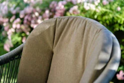 DIAMOND GARDEN Nashville Stuhl, Grau, Alu/Polyrattan/Teak, 59x66x87 Cm, Mit Sitz- Und Rückenkissen -Kettler Verkaufsgeschäft 2 21230.jpg