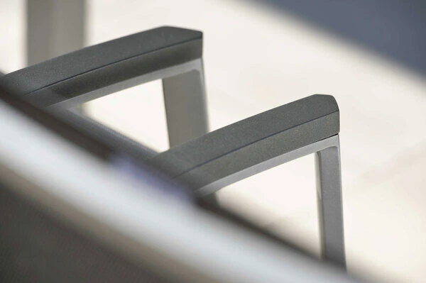 STERN New Top Stapelsessel, Graphit/silbergrau, Aluminium/Textil, 65x57x89 Cm, Pulverbeschichtet, Stapelbar 4 STERN New Top Stapelsessel, Graphit/silbergrau, Aluminium/Textil, 65x57x89 Cm, Pulverbeschichtet, Stapelbar – Bild 4