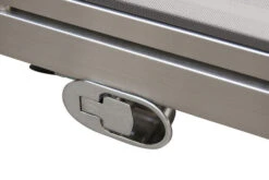 OUTFLEXX Rollliege, Taupe, Edelstahl/Textilene, Verstellbare Rückenlehne, 212x71x36cm 16 OUTFLEXX Rollliege, Taupe, Edelstahl/Textilene, Verstellbare Rückenlehne, 212x71x36cm -Kettler Verkaufsgeschäft 7 7100 4.jpg